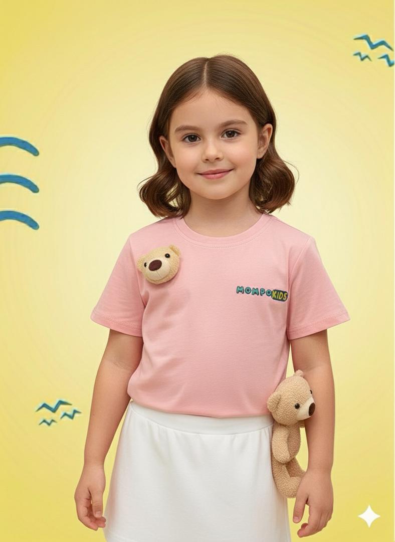 Футболка с коротким рукавом Snap-a-Plush с подвеской и съемными плюшевыми мишкой и зайчиком для девочек и мальчиков, Mompokids, забавная, интерактивная, можно стирать в машинке, игрушка-антистресс, которую невозможно потерять.